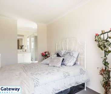 18 Astounding Way, AUBIN GROVE WA 6164 - Photo 6