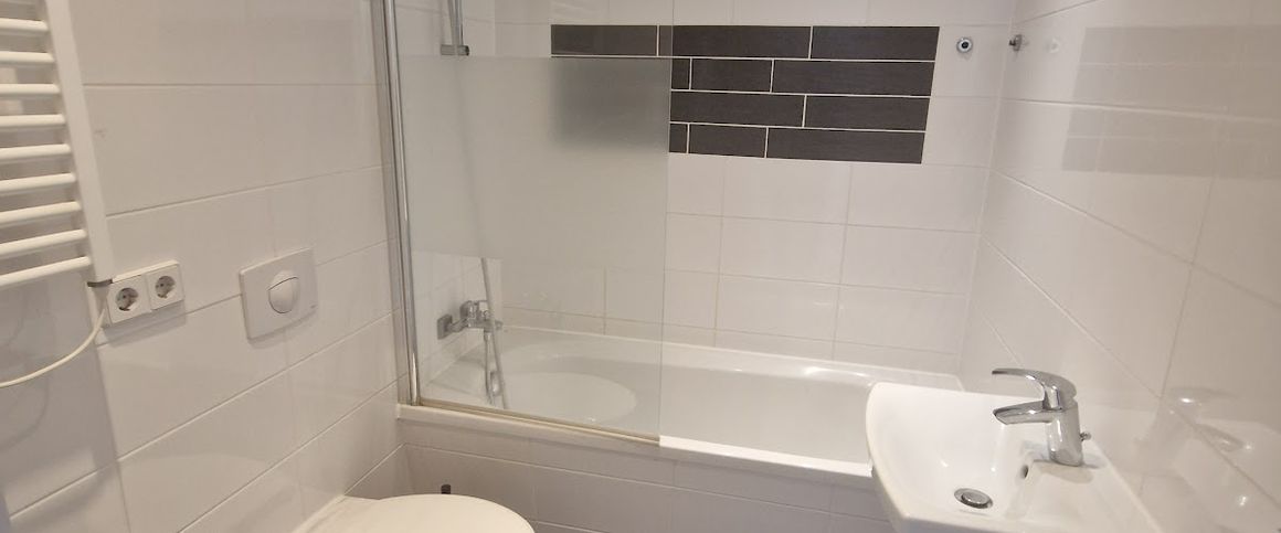 MB 16.12.25, MM an CS 19.11.25, Dachterrasse und Balkon inklusive! - Mitten im Domviertel - - Photo 1