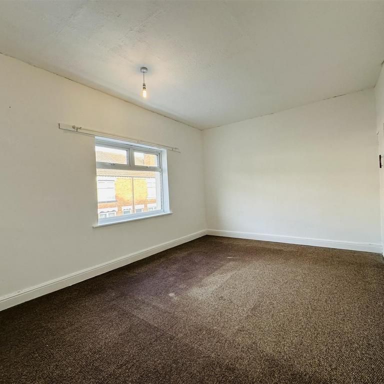 2 bedroom house to rent - Photo 1