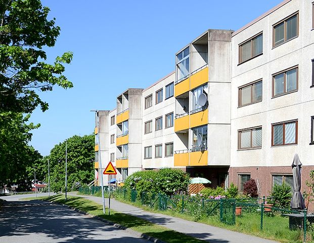 Krögarvägen 34, Fittja - Photo 1