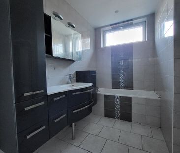 Location Maison 5 pièces 167m² - Photo 3