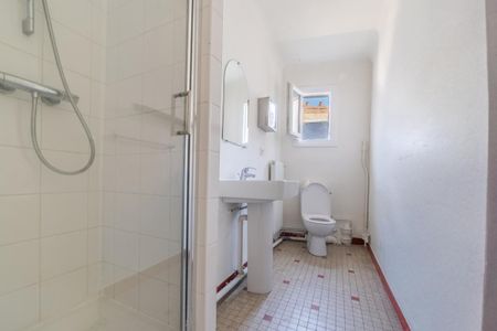 Location Appartement 1 pièce 35m² NANTES 44000 - Photo 2