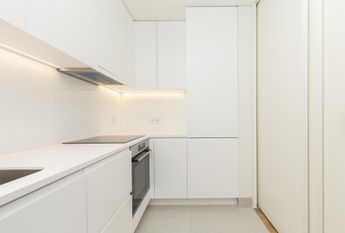 1 Bedroom Apartment with a view, Largo do Rato, Lisboa