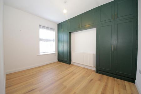 3 bedroom terraced house to rent - Photo 3