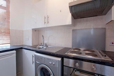 1 bedroom flat to rent - Photo 4