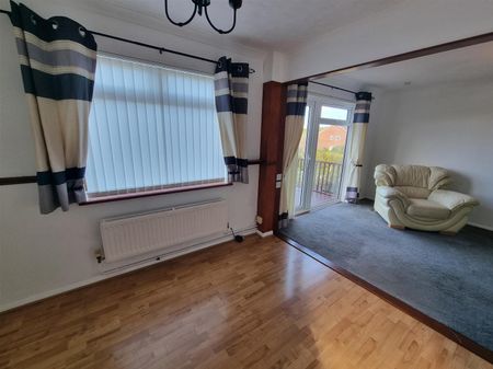 Coombe Drive, Cinderford - Photo 3