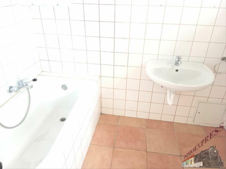 2544 Leobersdorf, unbefristet!, 1 großes ,2kleine Zimmer, Etagenheizung, Kachelofen, Terrasse - Photo 5
