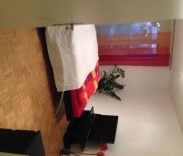 Beautiful 2.5-room apartment with garden seating area! - Photo 2