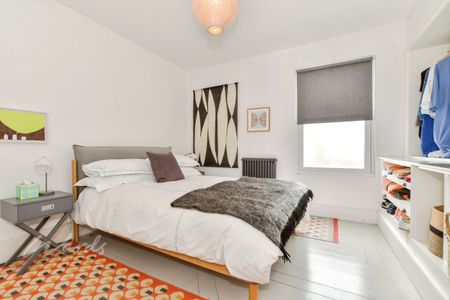 2 bedroom terraced house to rent - Photo 5