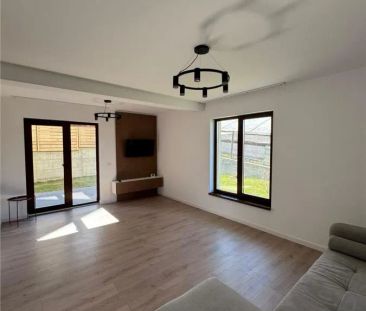 Casa moderna si spatioasa cu 4 camere si curte - zona Horpaz - 800EUR - Photo 2