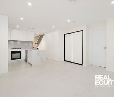 3/165 Epsom Road, Chipping Norton NSW 2170 - Townhouse For Rent | D... - Photo 4