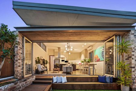 50 Kensington Road, - Photo 2