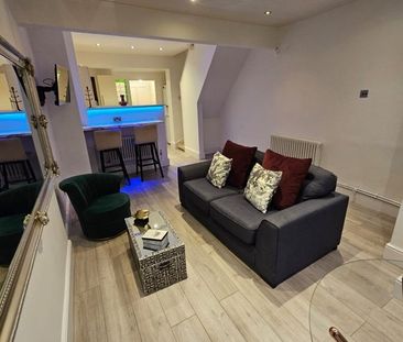 2 Bed Terraced House, Strathcona Road, L15 - Photo 2