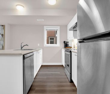 For Lease - 127 Anthracite Private, Barrhaven, Ontario - Photo 3