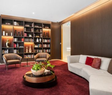 Stylish one bedroom in Opera building - Photo 1