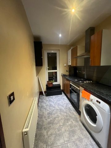 1 Bed Flat, Knights Hill, SE27 - Photo 5