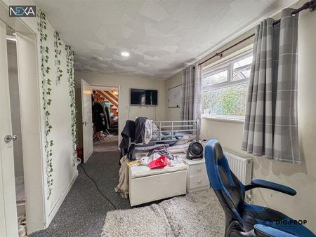 Room For Rent Tower Street, Pontypridd - Photo 2