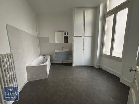 Appartement 6 pièces à - Photo 2