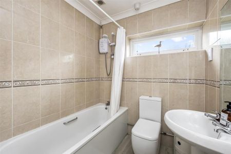 2 bedroom bungalow to rent - Photo 3