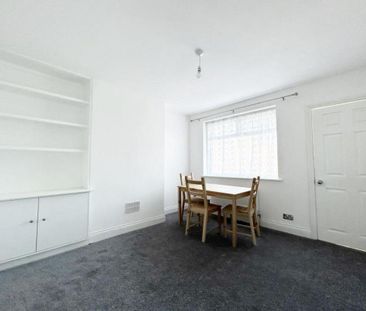 2 bedroom maisonette to rent - Photo 5