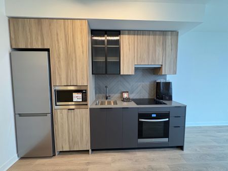 For Lease - 1037 The Queensway N/A Unit# 201, Toronto, Ontario - Photo 5