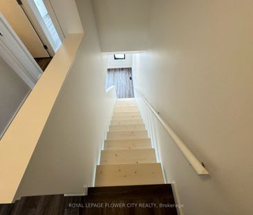 For Lease - 9 Rainwater Lane, Barrie, Ontario - Photo 2