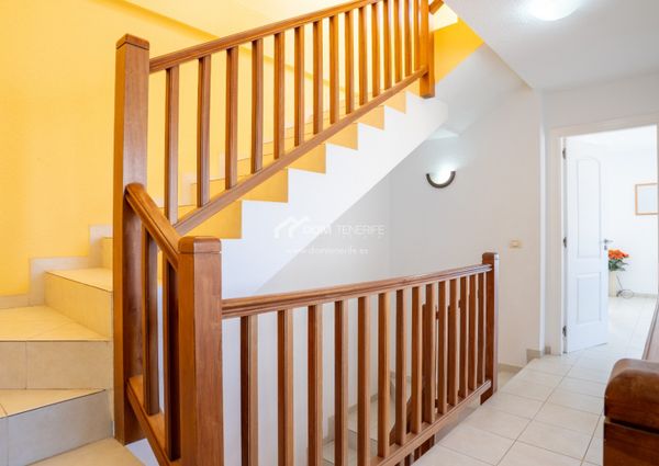 Chalet adosado · Alquiler a largo plazo ·