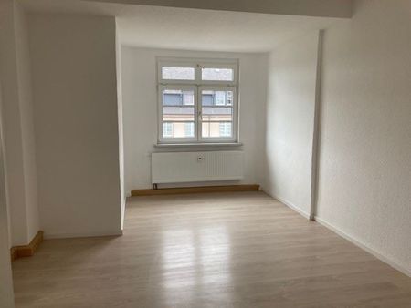 ** Dachgeschosswohnung mit moderner Einbauküch ** - Photo 2