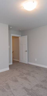 New Townhouse for Rent - November - Photo 1