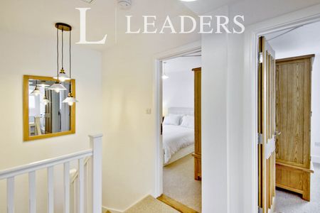 1 bedroom property to rent Queen Street, Warley, Brentwood, Essex, CM14 - Photo 3