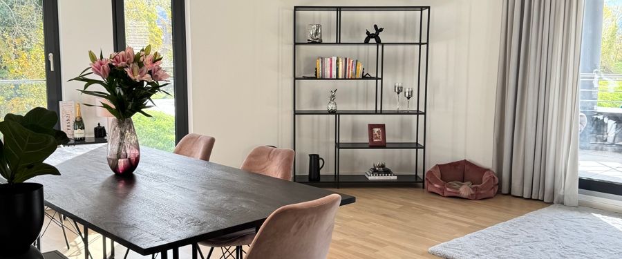 Wohnen am Fluss: Exklusive Neubau-Wohnung mit Balkon und Blick ins Grüne - Foto 1