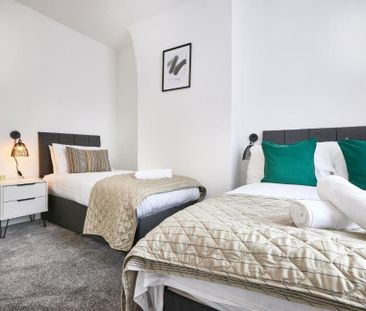 3 bedroom terraced house to rent - Photo 6