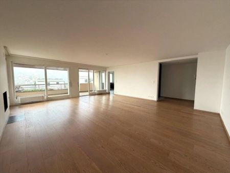 Apartment 4.5 rooms - Photo 3