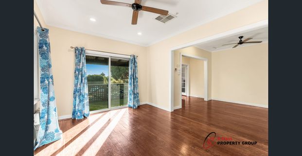 Cozy Family Home in the Heart of East Victoria Park - Photo 1