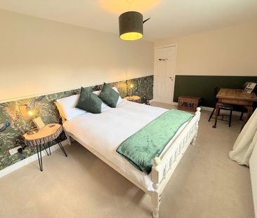 4 bedroom semi-detached house to rent - Photo 3