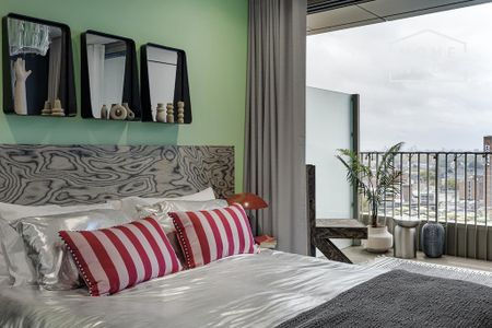 3 bedroom flat to rent - Photo 2