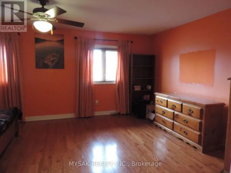 1016 CAVEN STREET - Photo 4