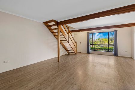 Cosy townhouse in a superb location - Photo 4