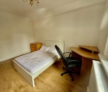 5 bedroom house share to rent - Photo 5