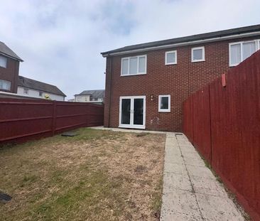 3 bedroom terraced house to rent - Photo 6