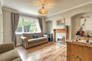 3 BEDROOM House - Semi-Detached - Photo 1