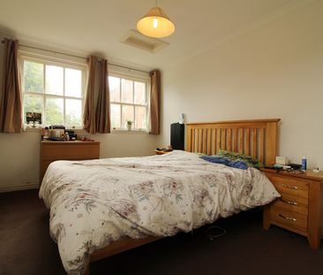 Castle Hill, Reading, RG1 7RP - Photo 2
