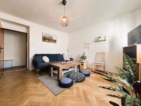 Pronájem bytu 2+1 59 m² - Fotografie 2