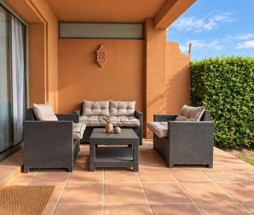 Ground Floor Apartment · Estepona - Photo 2