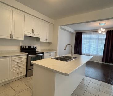 For Lease - 74 Beechborough Crescent, East Gwillimbury, Ontario - Photo 2