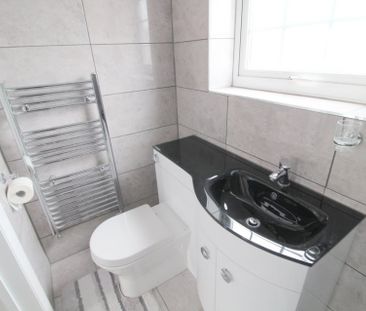 1 bedroom Property to rent - Photo 1