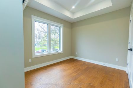 For Lease - 4027 Bloor Street Unit# Unit A, Toronto, Ontario - Photo 4