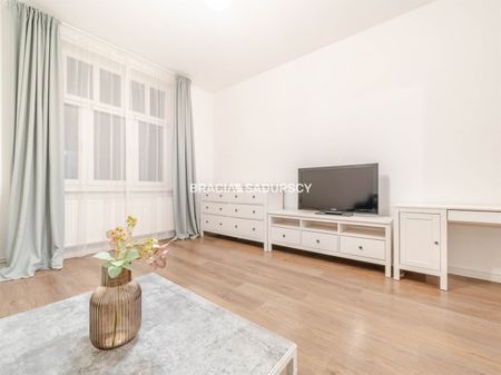 Wolne od już|os. Oficerskie|garderoba| - Zdjęcie 5