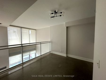 Absolute Lofts , #901 - Photo 2