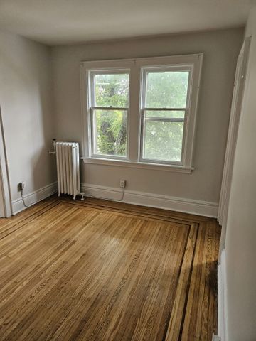 For Lease - 983 Main Street Unit# 3, Hamilton, Ontario - Photo 4